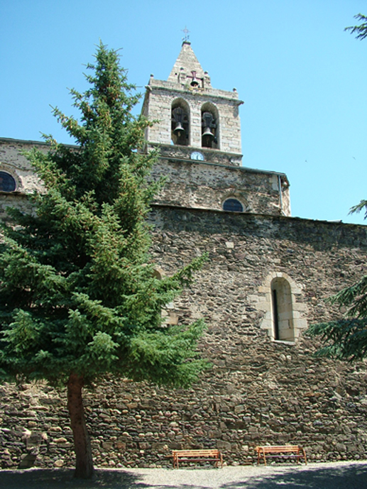 L'esgl&eacute;sia de Santa Maria de Ll&iacute;via (Foto: Anna Guix)