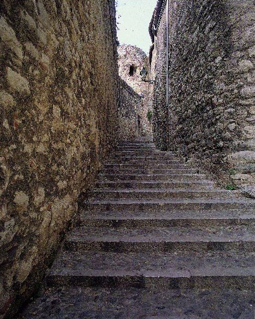 El carrer de l'Escola Pia, avui (Foto: Jordi S. Carrera)