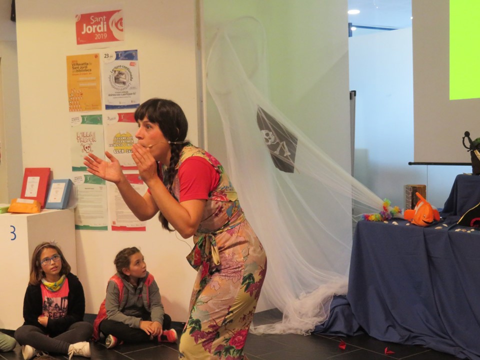 La Minúscula-Contes en pijama
