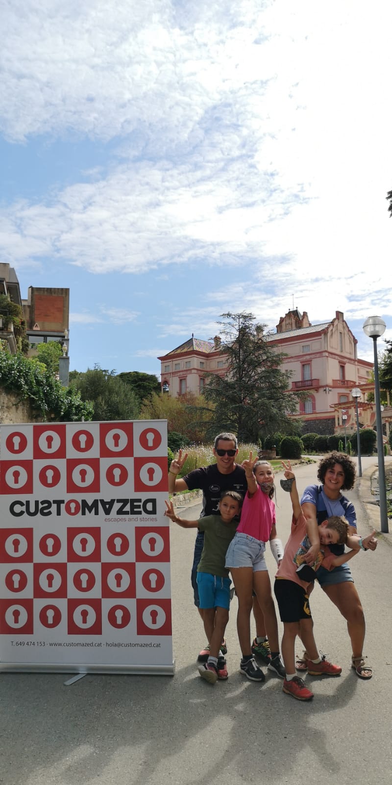 Customazed, Escapes & Stories-Expedient Hamelín