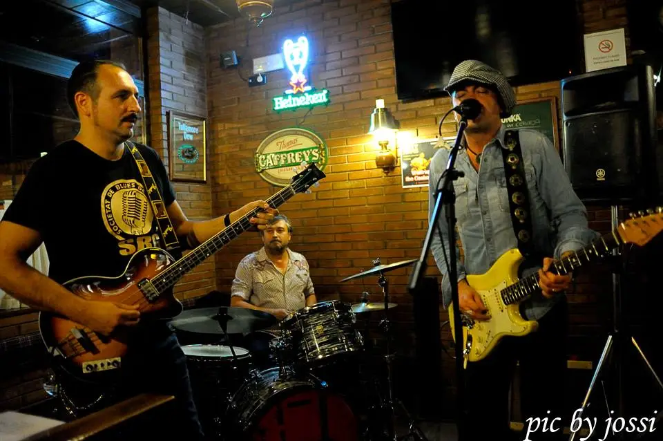 Waltrapa & The Cashmakers-Concert en sala petita