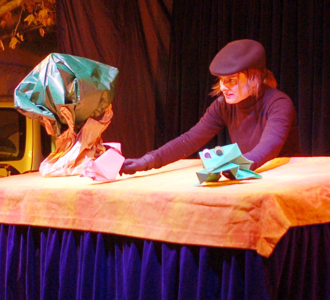 Alma i la Mar de Contes-Contes empaperats
