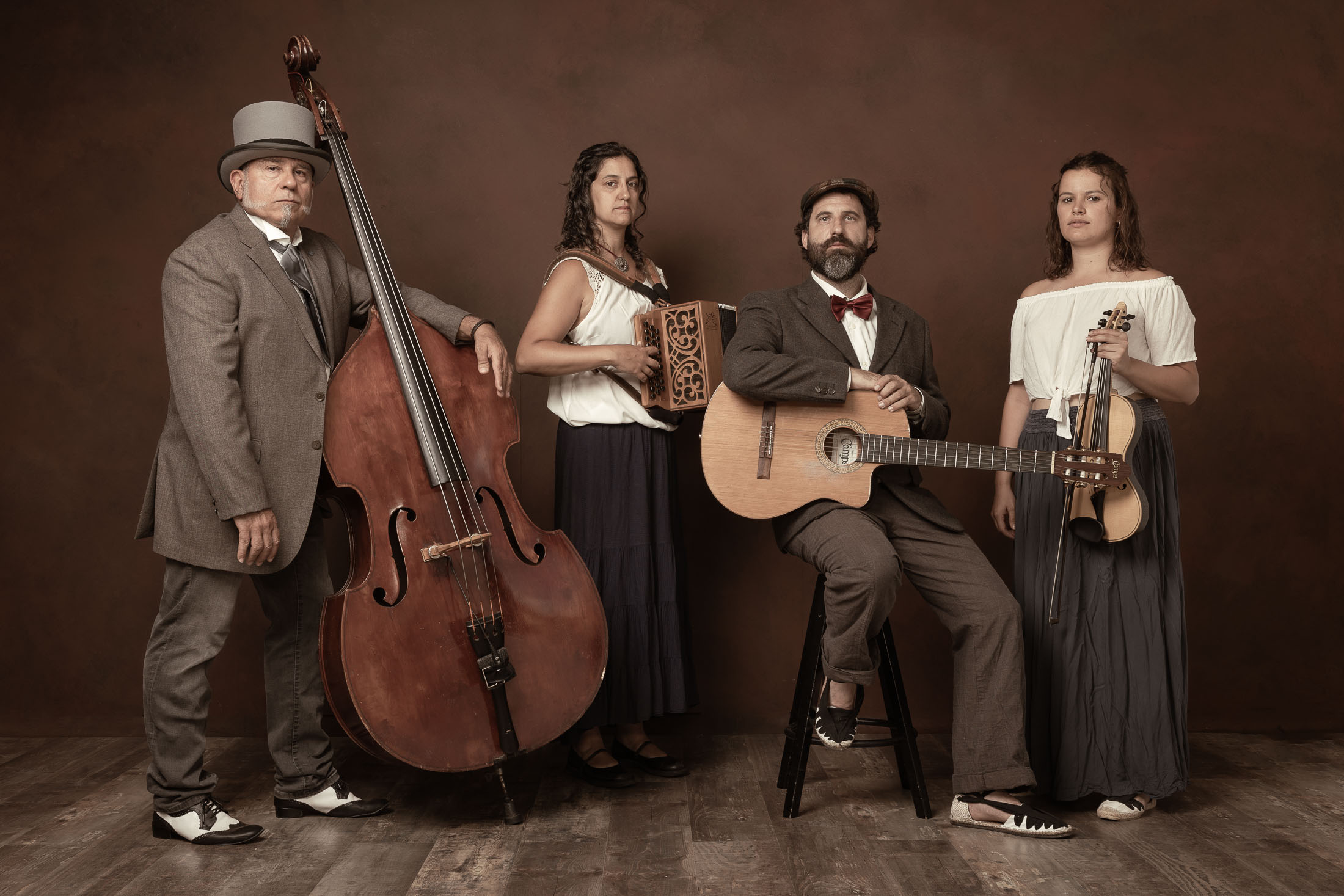 La Puntual Folk-La Puntual Modernista