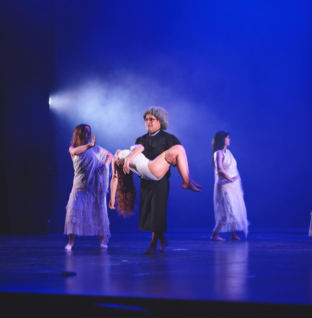 Jove Ballet de l'Escola de Flamenc Pilar Sánchez -La casa de Bernarda Alba 