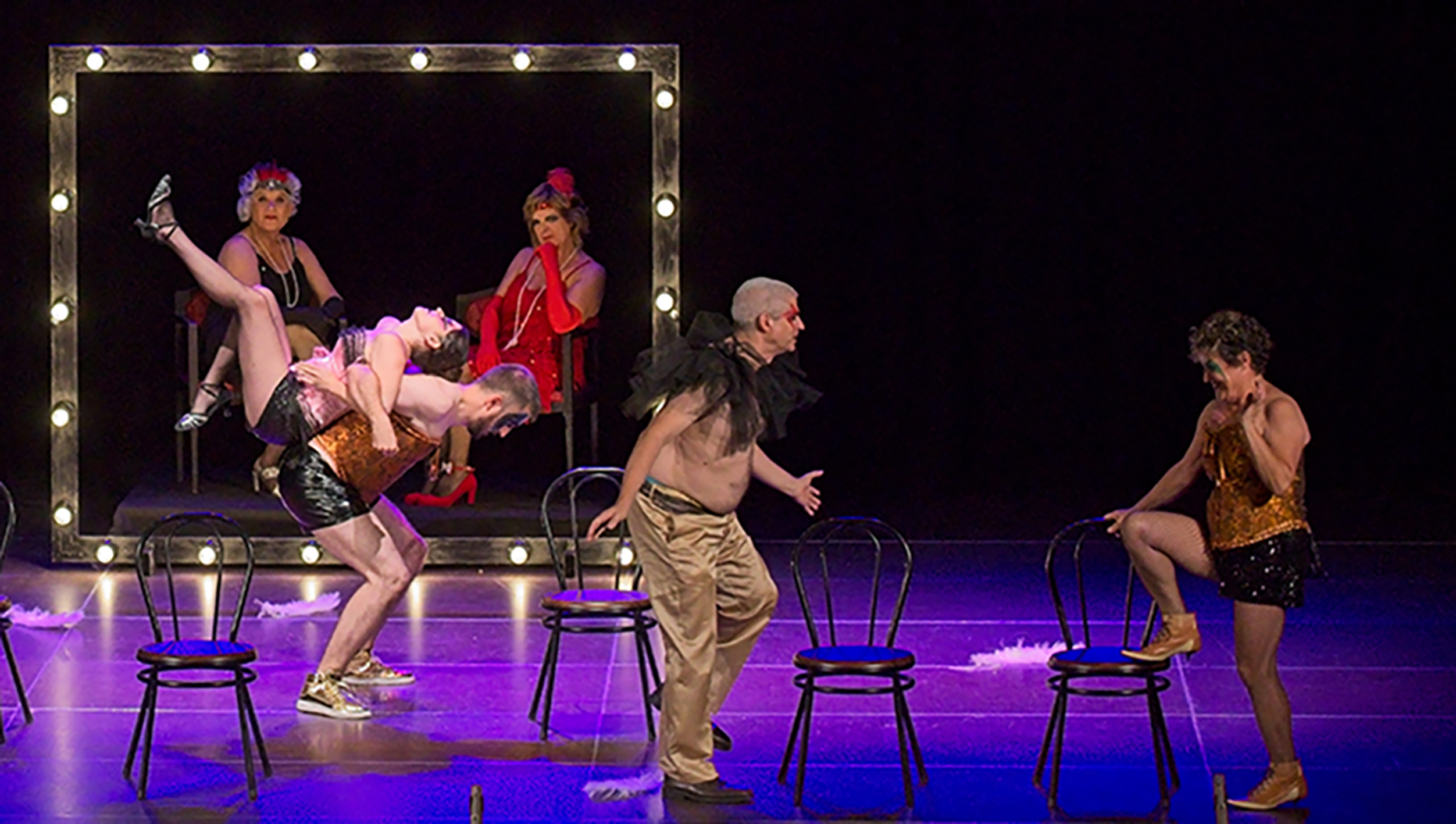 Increixendo, Grup de Teatre-Senzillament, nua