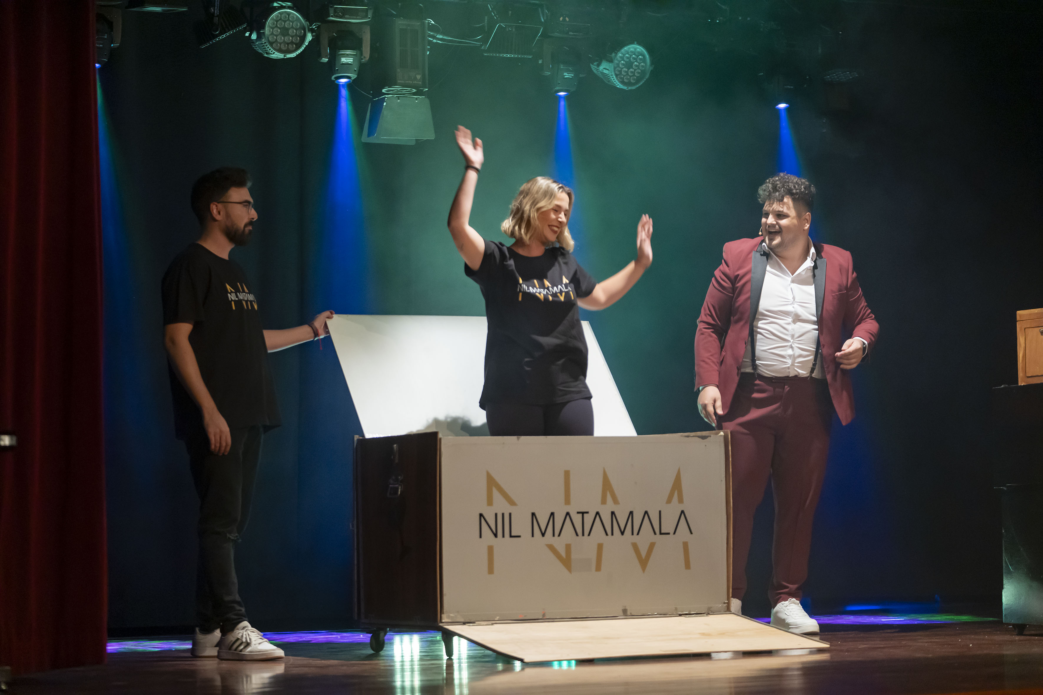 Nil Matamala-(R)evolution
