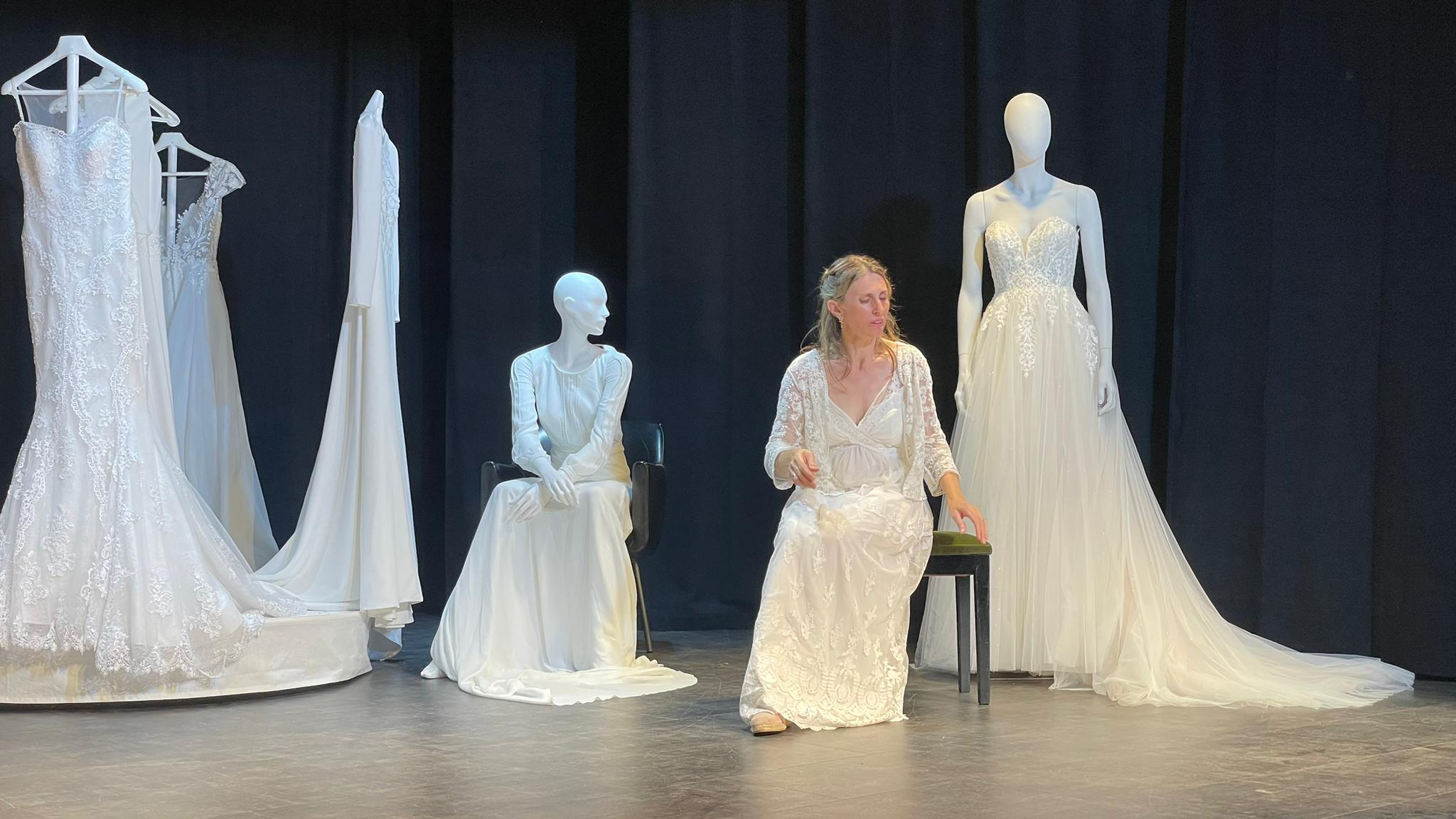 Secció Dramàtica del Centre Catòlic d’Olot-Fàbrica de núvies