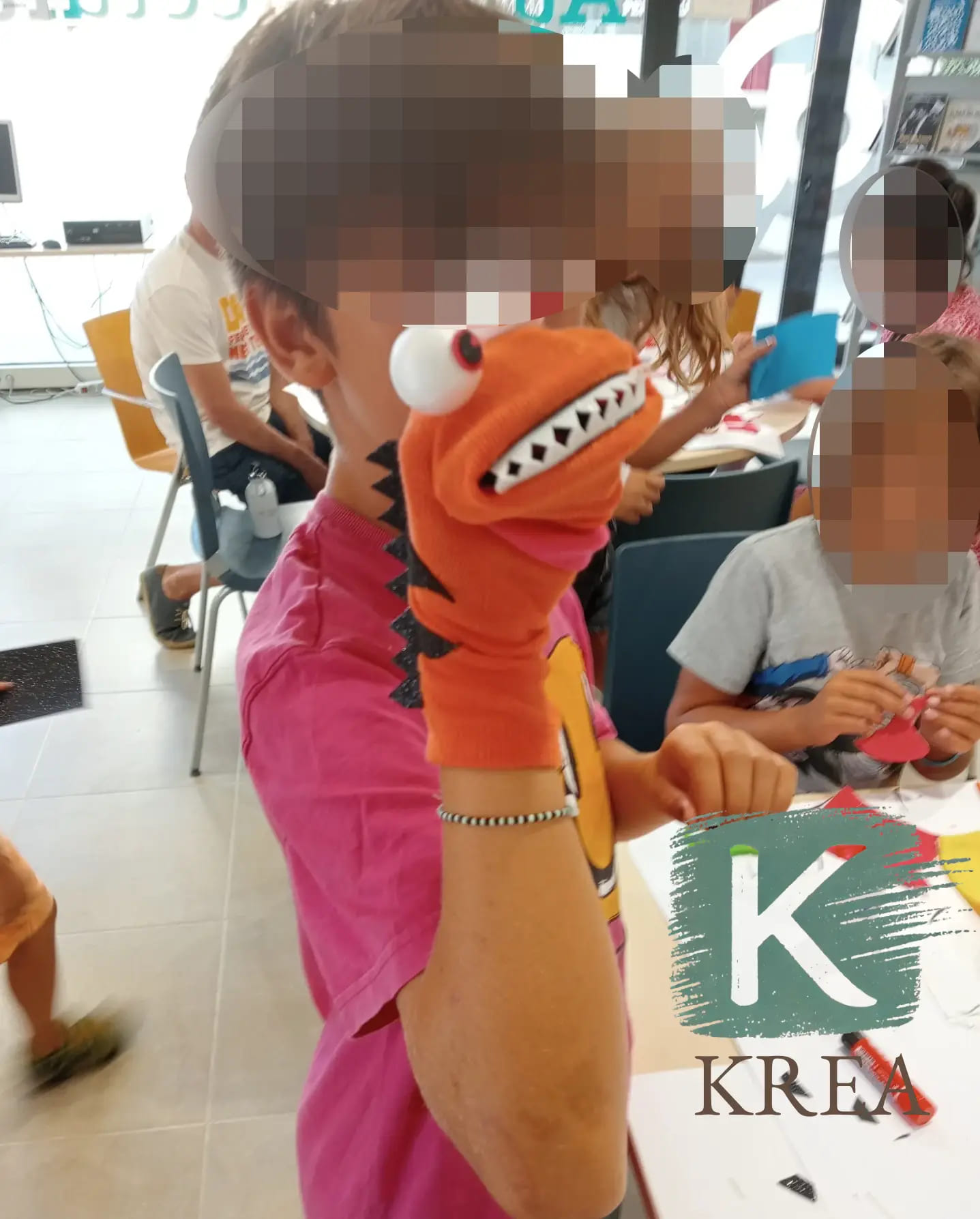 Krea-kreatiu-Crea i dona vida: tallers per expressar, imaginar i jugar