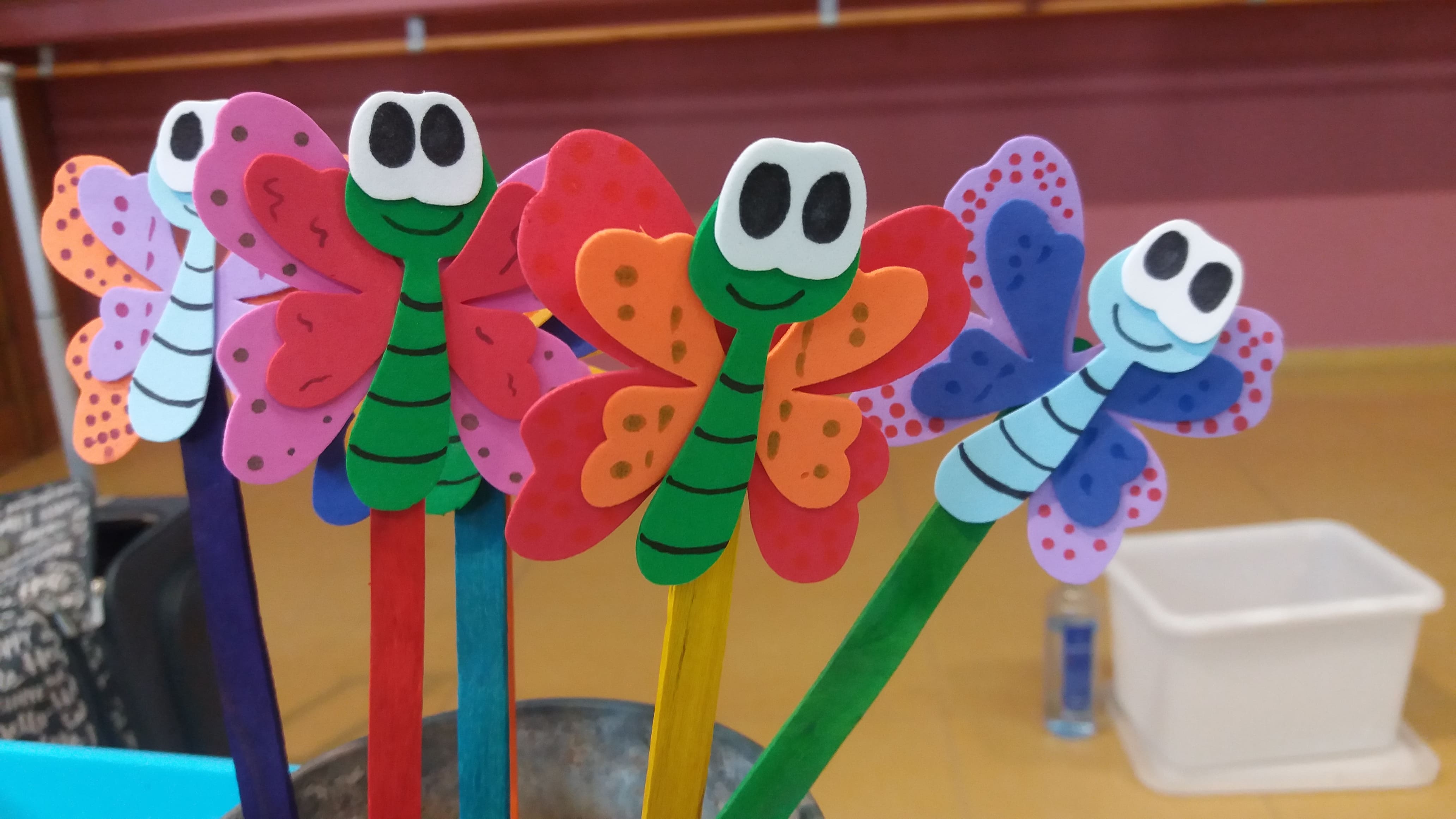 Krea-kreatiu-Taller trimestral per a infants "Crea i descobreix"