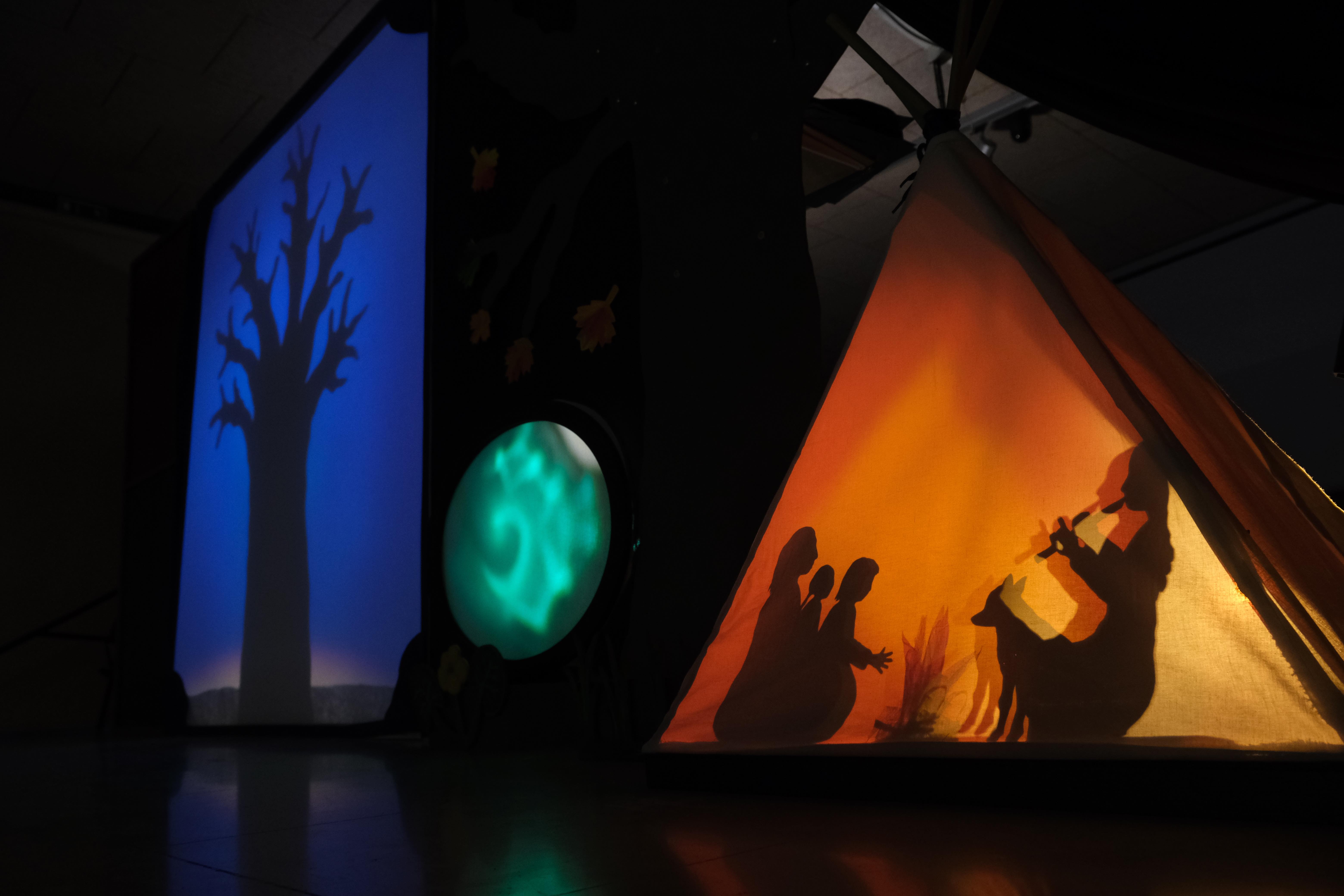 Animamundi Teatre d'Ombres-Agafa el foc i corre