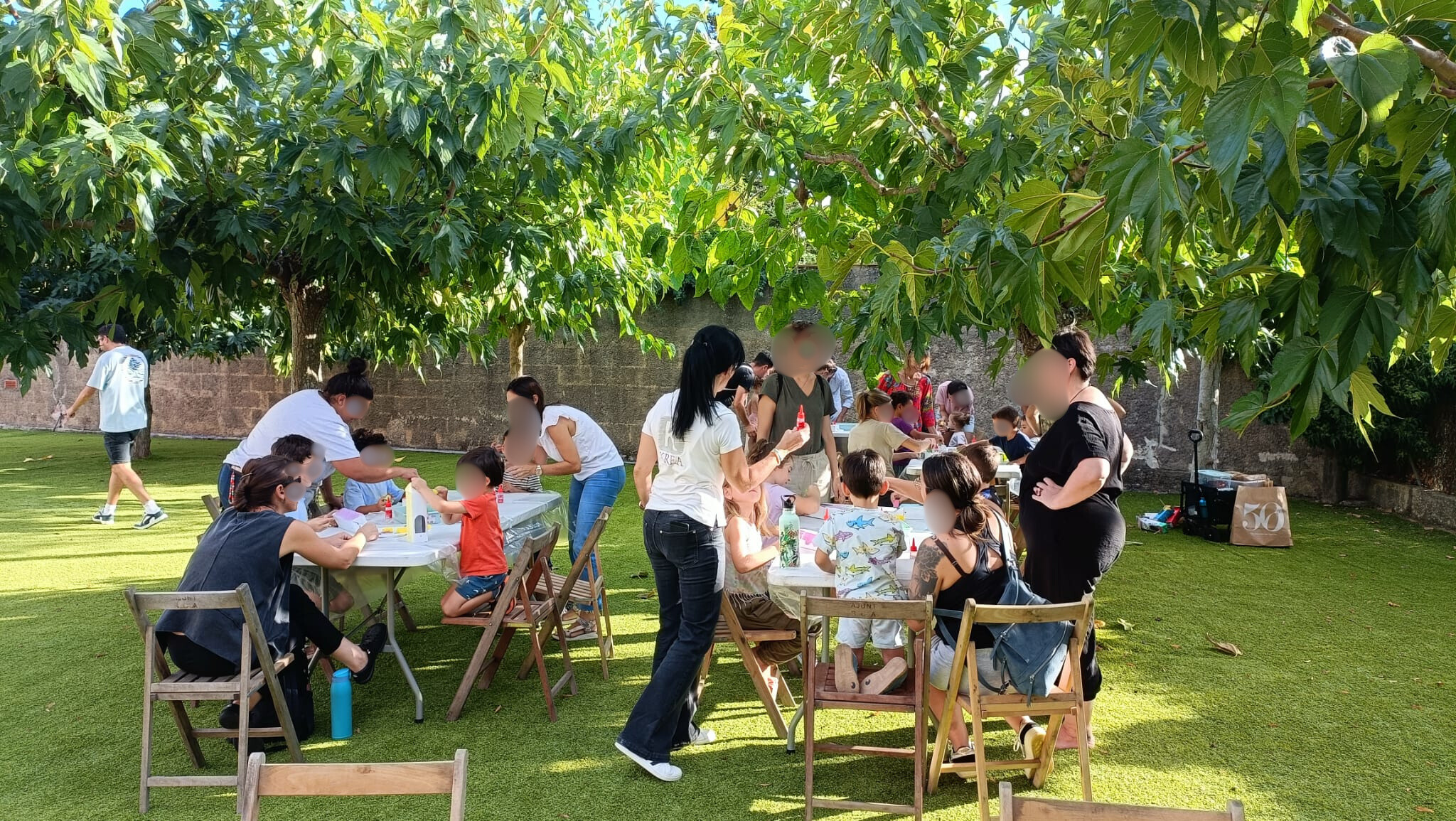 Krea-kreatiu-Taller educatiu i creatiu: menjadora per ocells