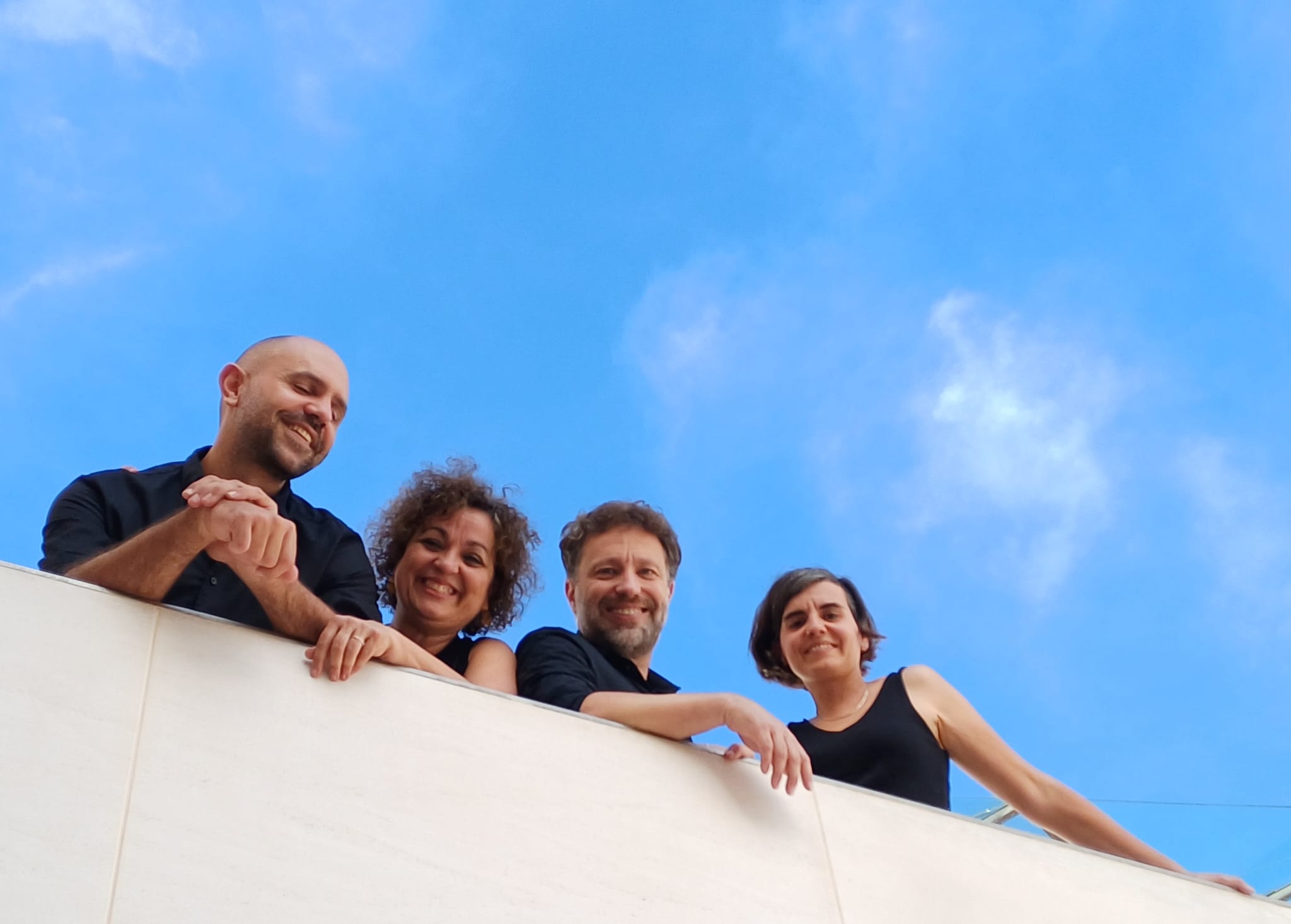 Música Nua-No em vinguis amb romanços