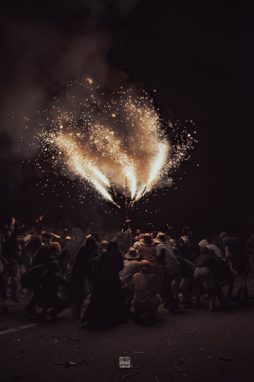 Els Senyors del Foc-Correfoc de molt petit format