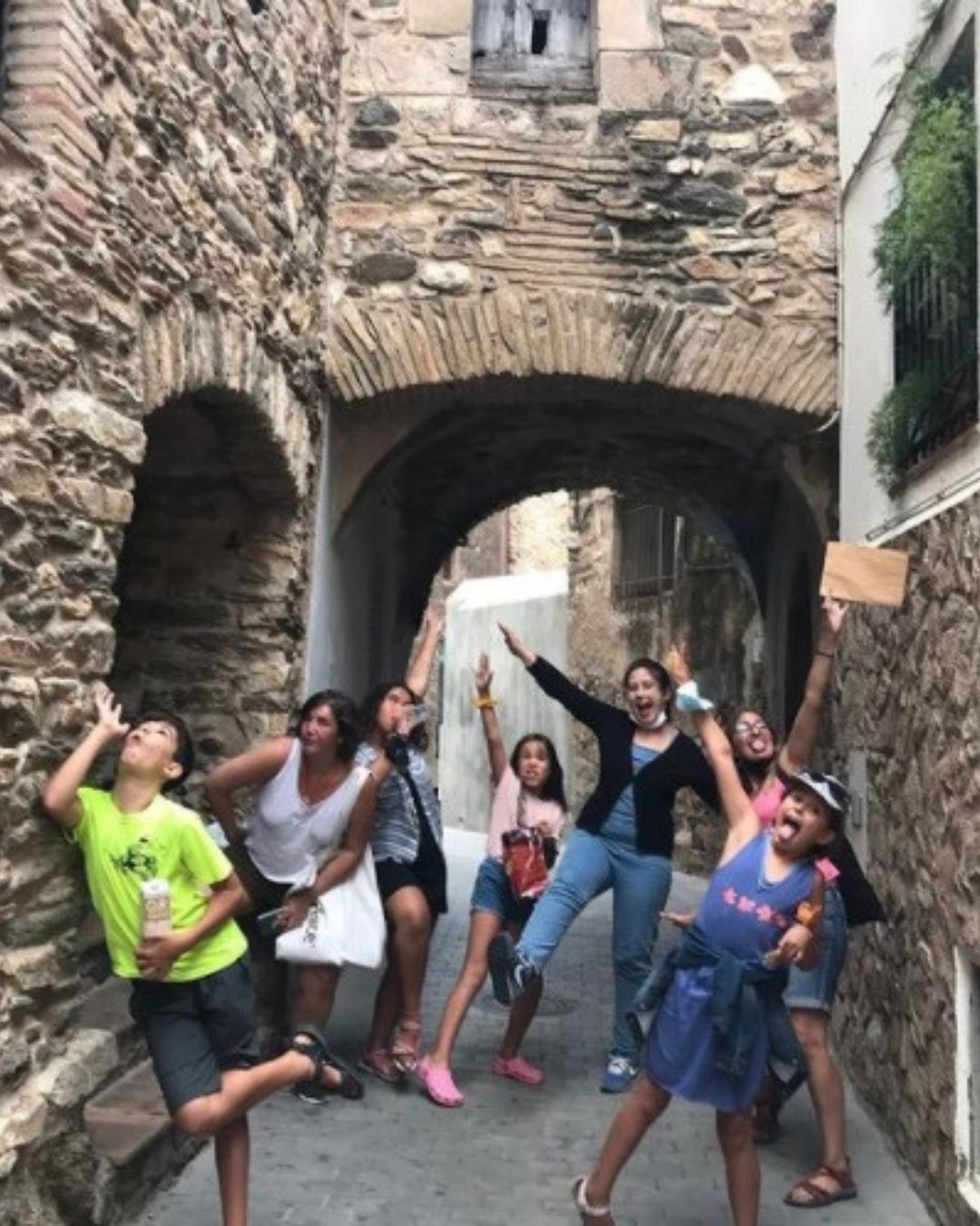 Customazed, Escapes & Stories-EscAPPe