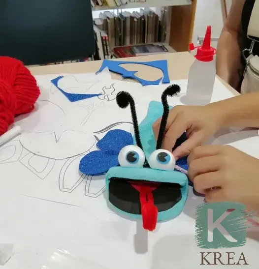 Krea-kreatiu-Taller de titelles amb mitjons