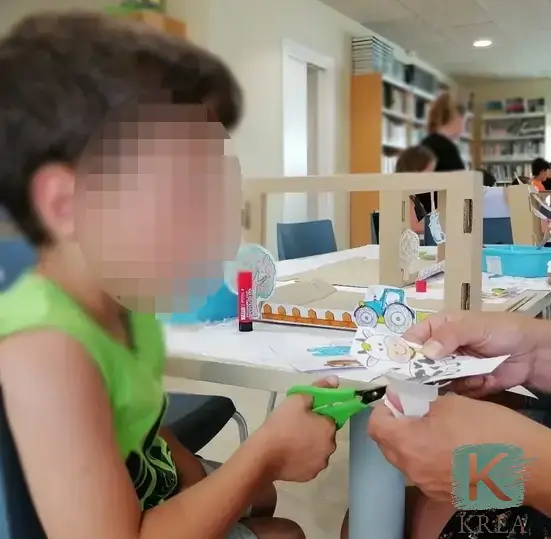 Krea-kreatiu-Taller de teatre d'ombres