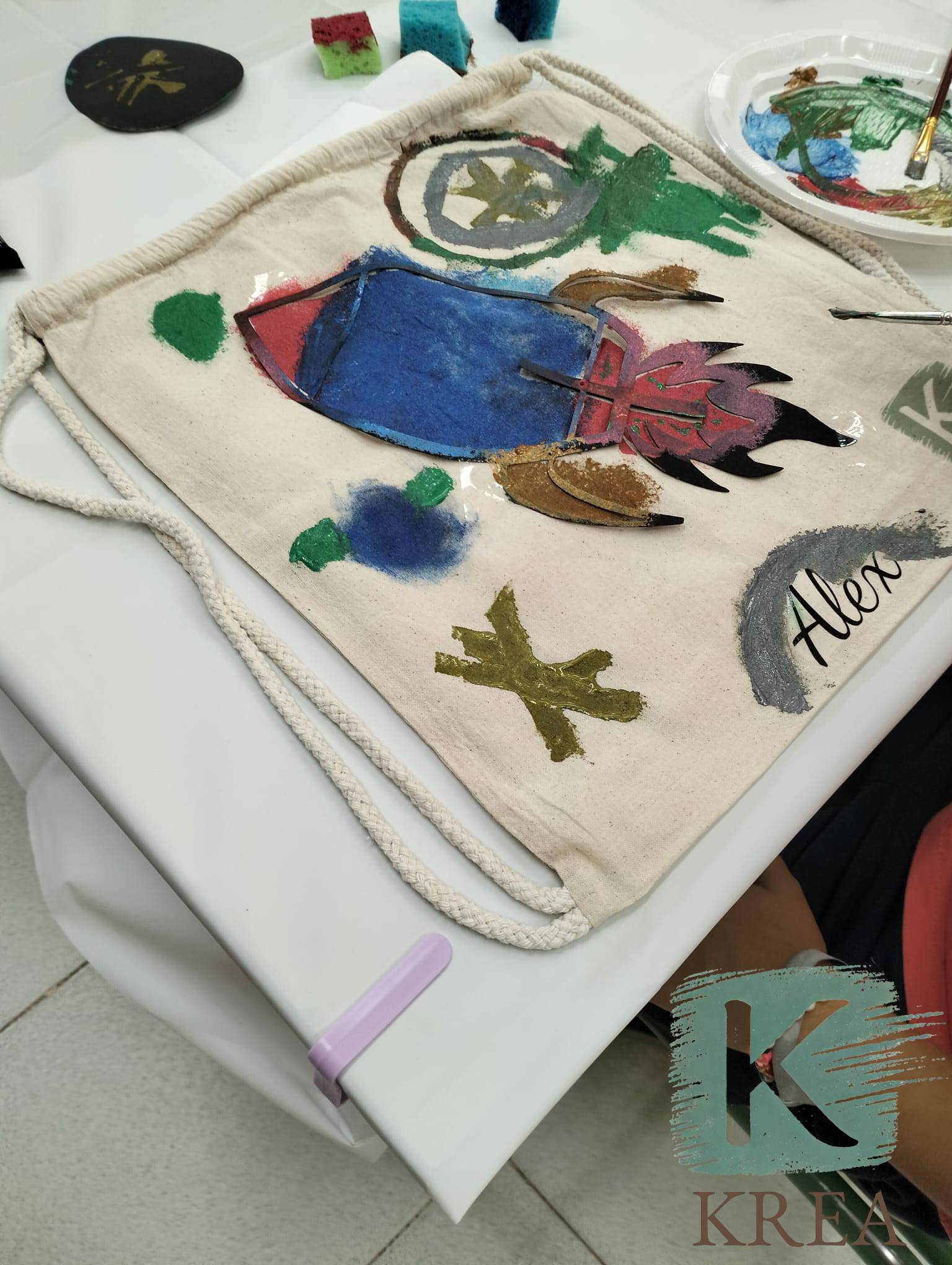 Krea-kreatiu-Taller de pintura sobre roba