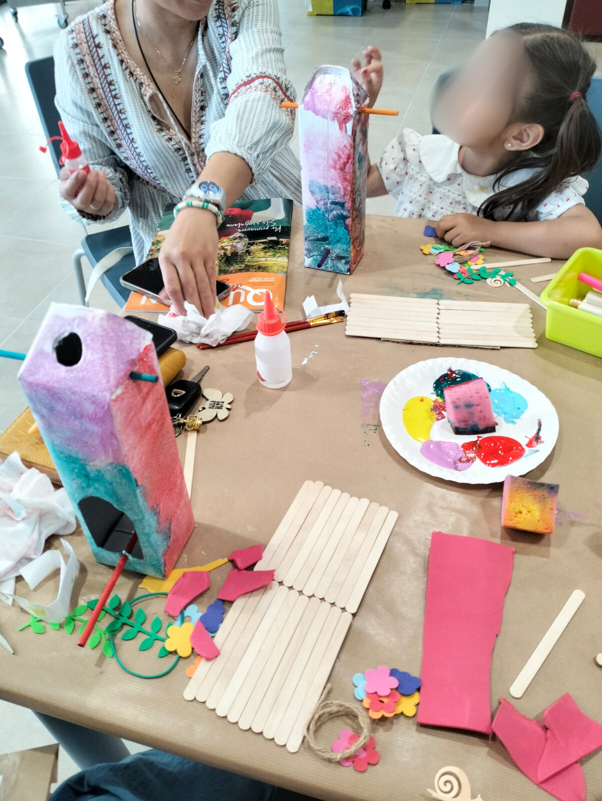 Krea-kreatiu-Taller educatiu i creatiu: menjadora per ocells