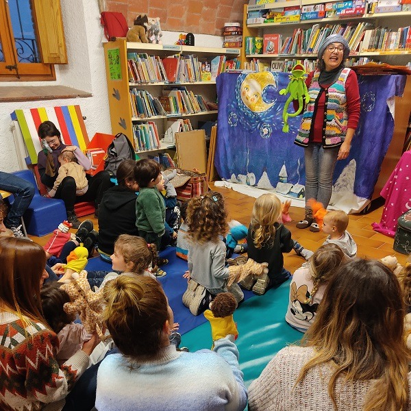 Bel Contes-La granota Josefina desafina. Contes per riure