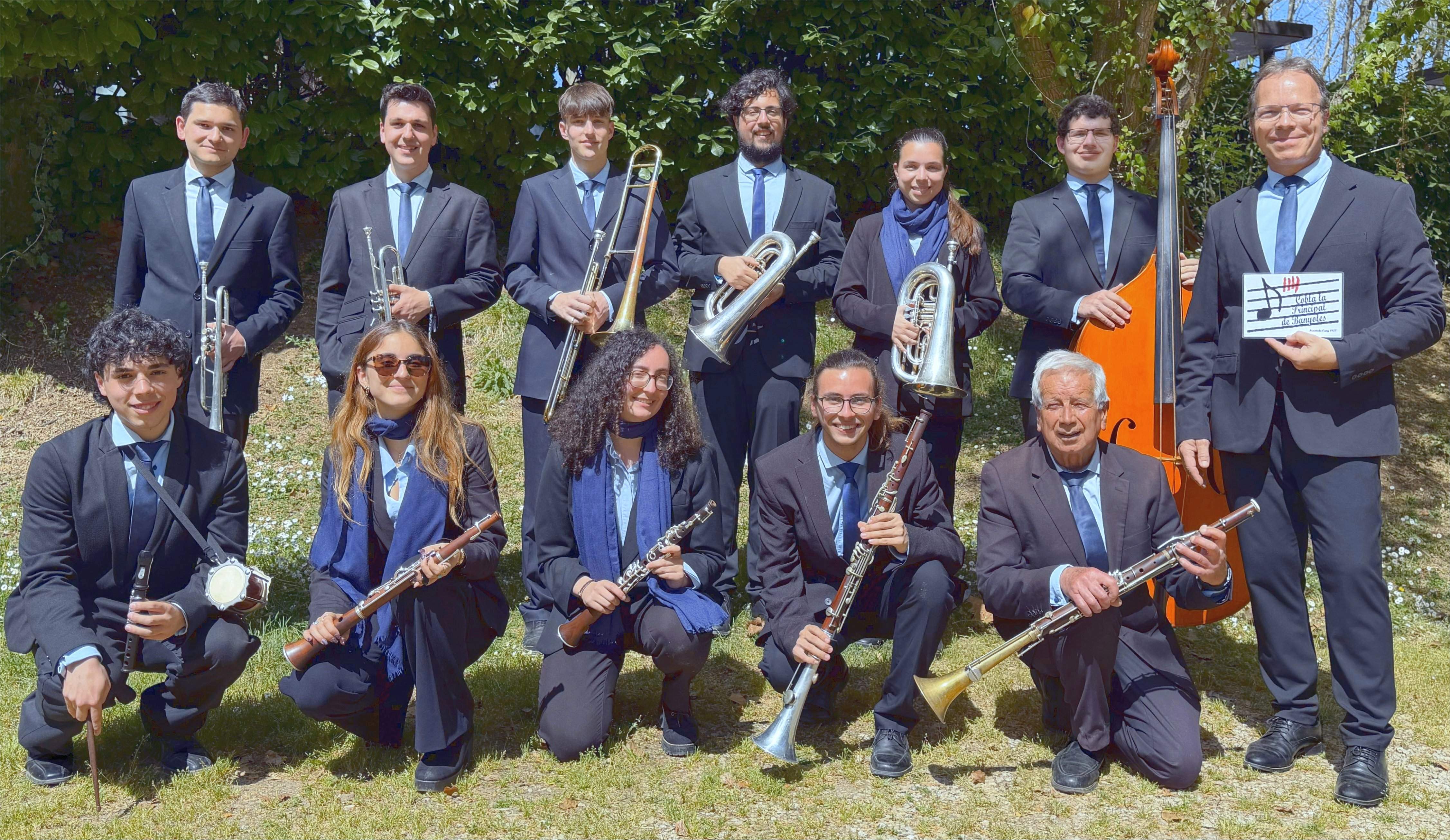 Cobla La Principal de Banyoles-Audicions de sardanes, oficis, cercaviles i balls vuitcentistes