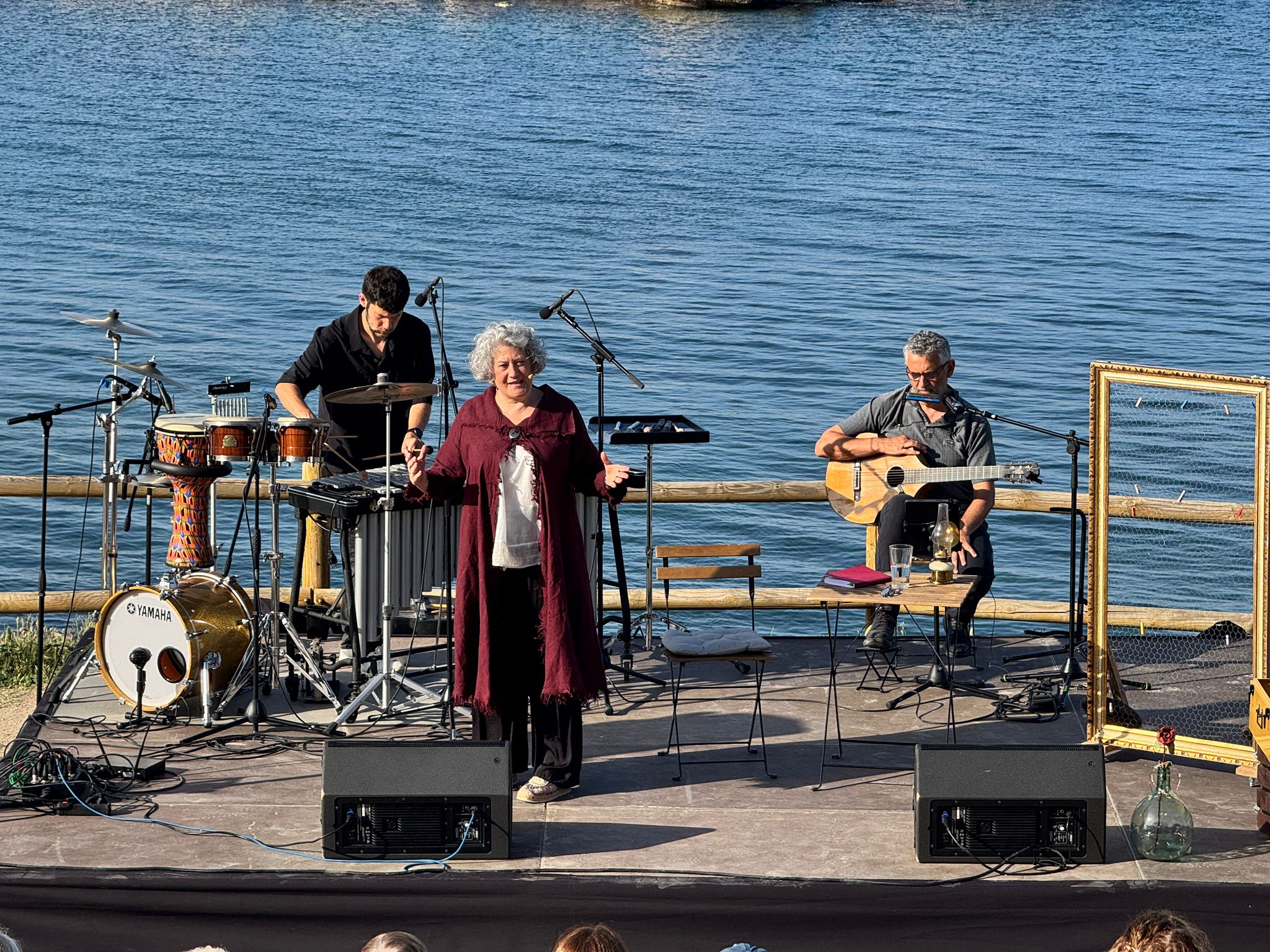 MHelena-Poesi dona: Clementina Arderiu i les veus que obren camí