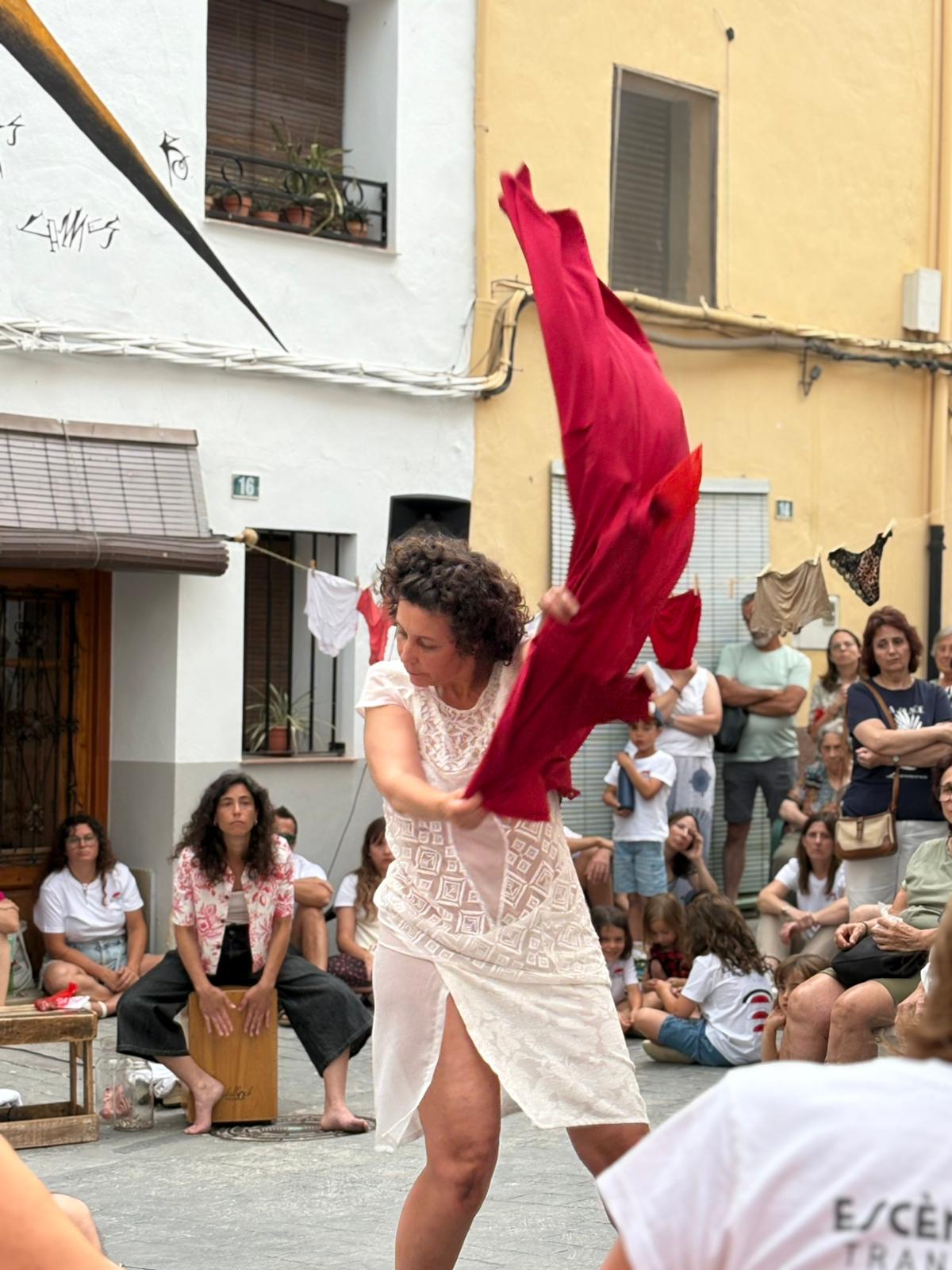 Las Miradas Compartidas-(h)ovo. Retaule d'una dona sense òvuls