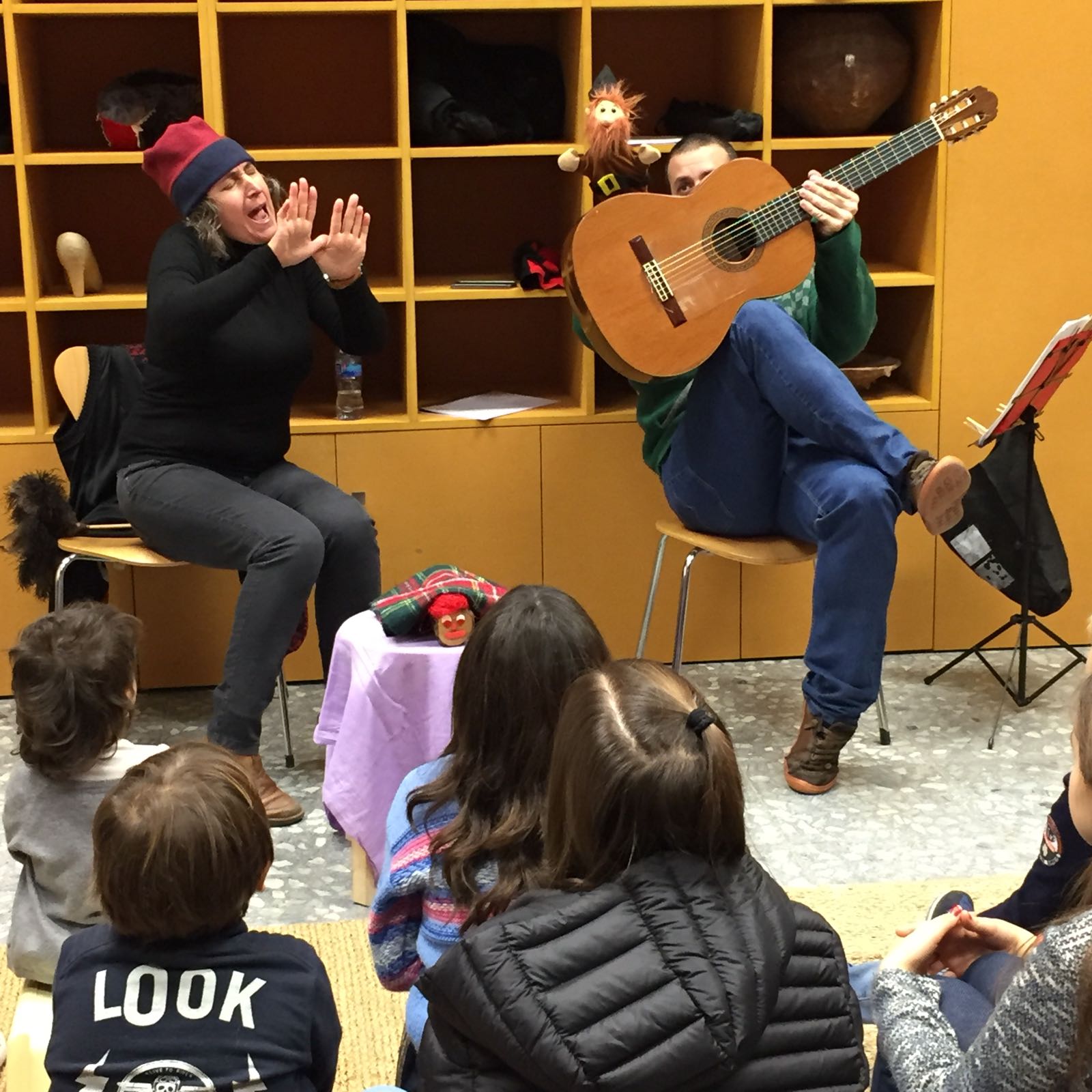 La Sal d'Olot-Contes de Nadal i taller de fanalets de Reis