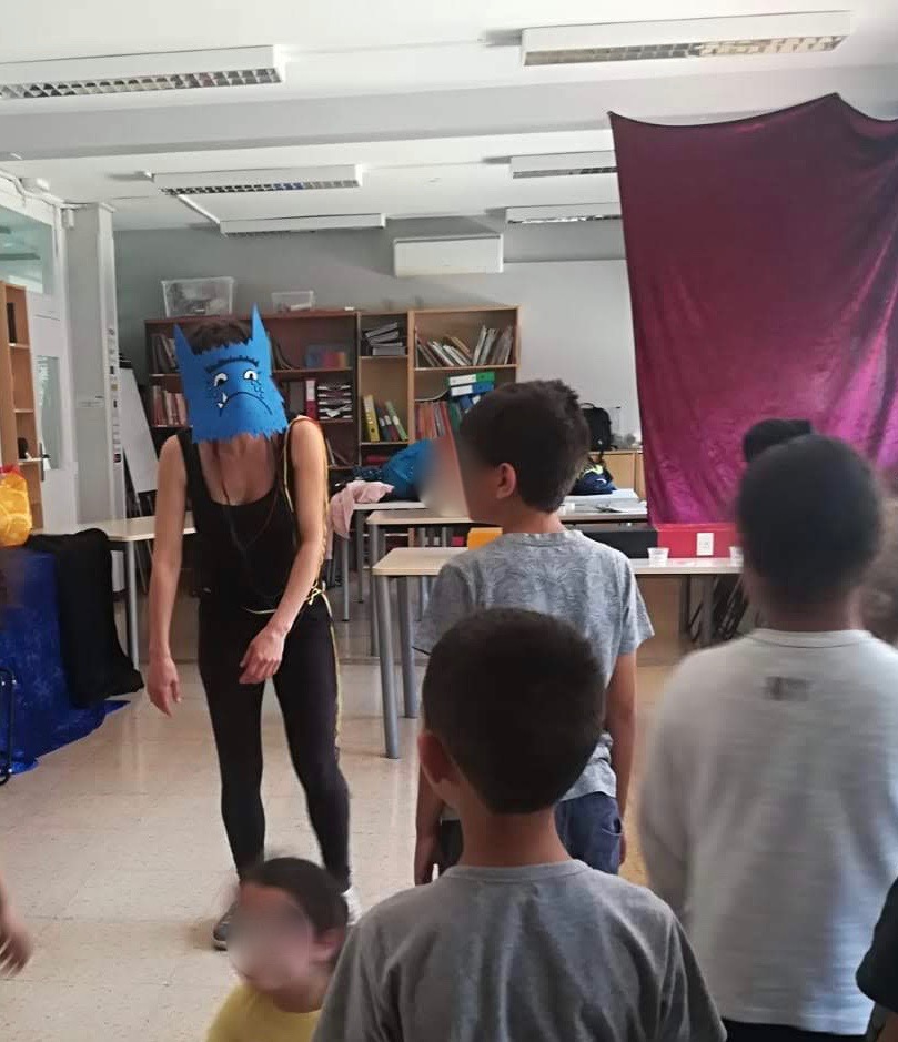 La Formigueta Curiosa-El Monstre de Colors