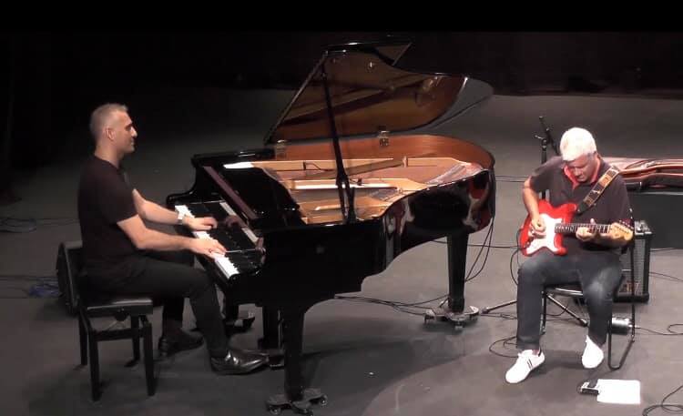 Josep Manzano-Slidepiano, duet de guitarra elèctrica i piano
