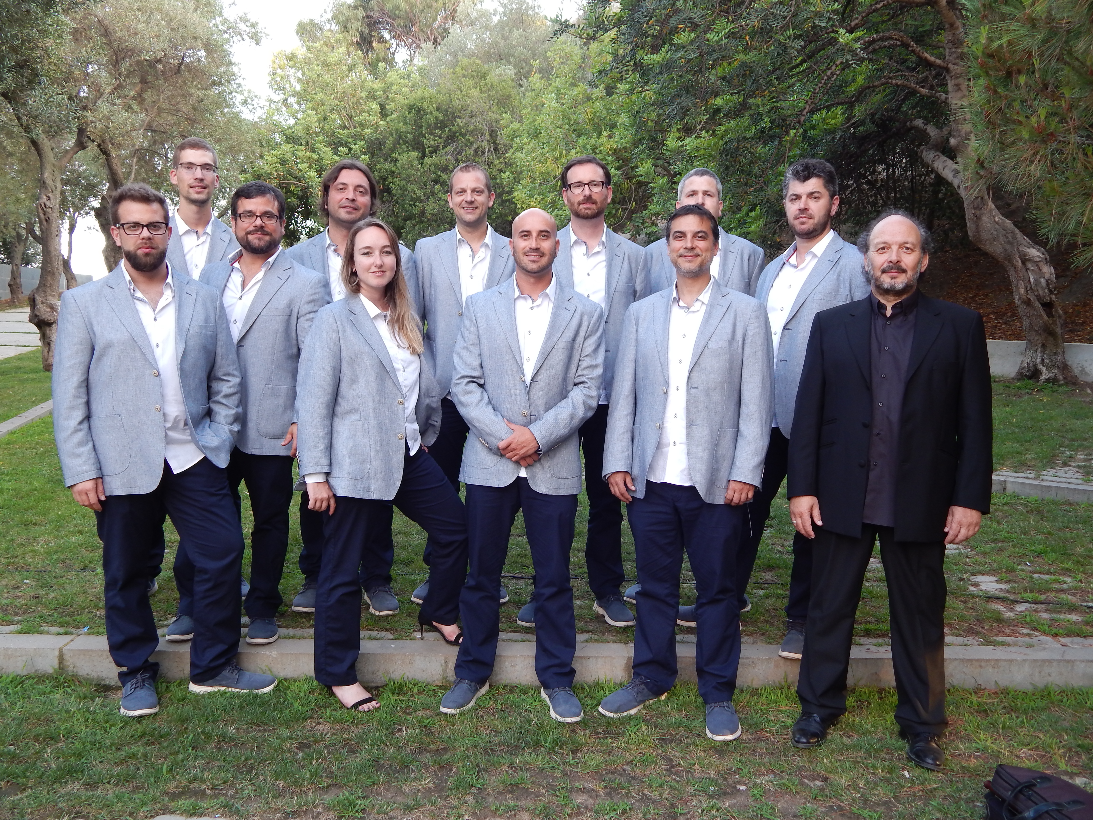 Cobla La Flama de Farners-Ballades, aplecs, concerts, oficis i gravacions