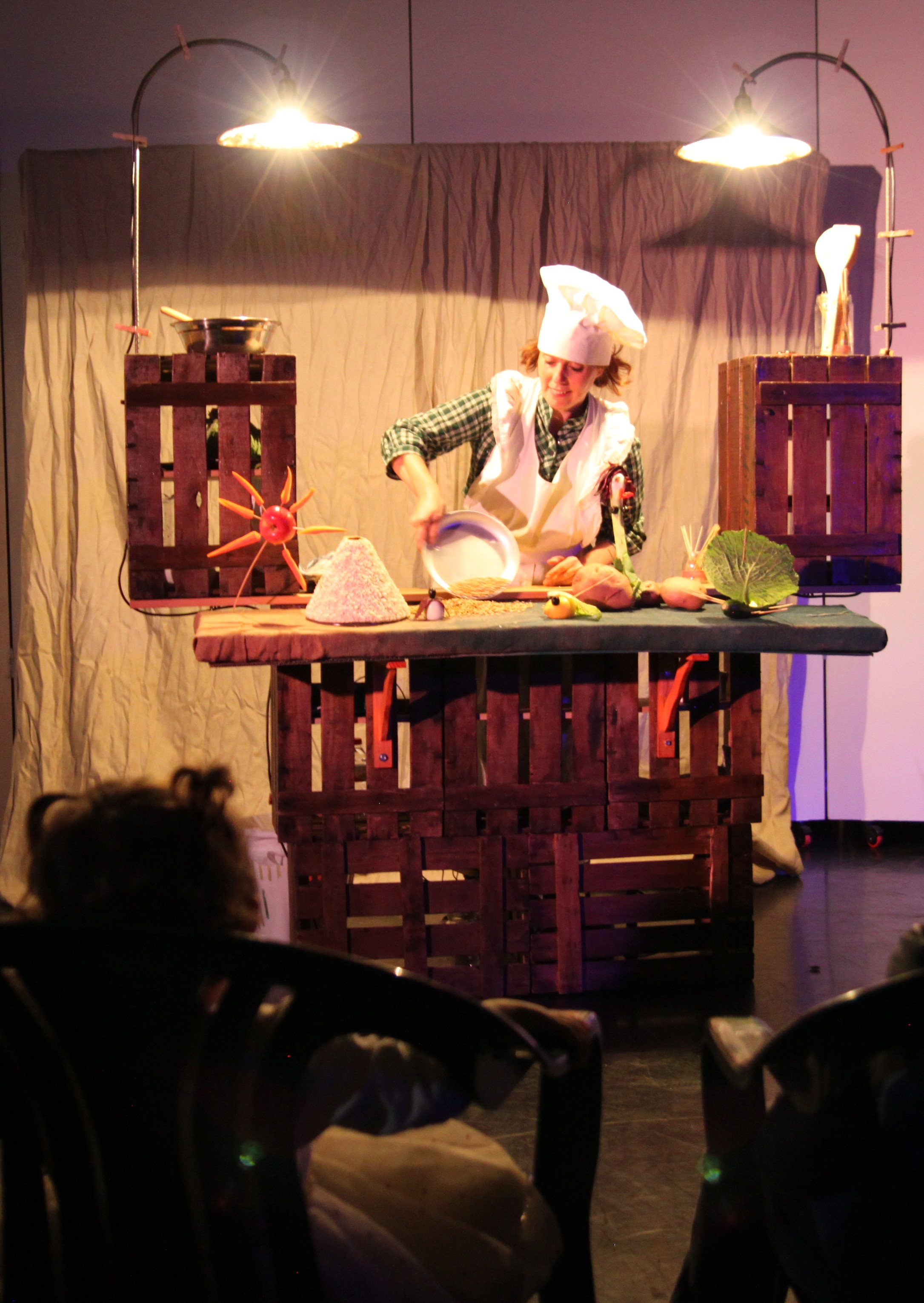 Tulasi Teatre-La màgia dels aliments