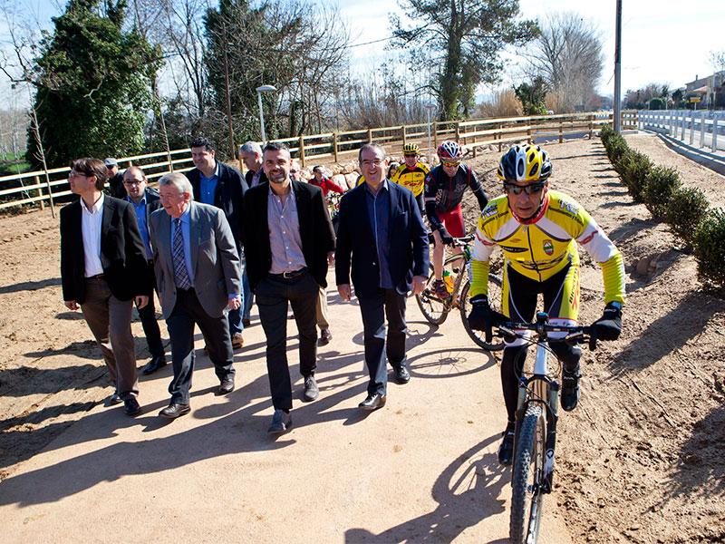 Foto : Inauguraci&oacute; del pas inferior de la via verda per creuar la carretera N-141 a Montfull&agrave;