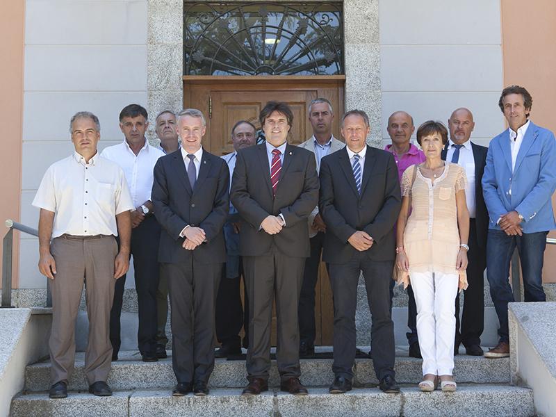 Foto : Visita del president de la Diputaci&oacute; al Consell Comarcal de la Cerdanya
