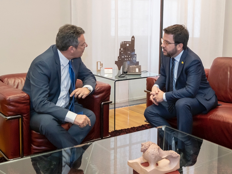 Foto 1: El vicepresident del govern de la Generalitat fa una visita institucional a la Diputació de Girona