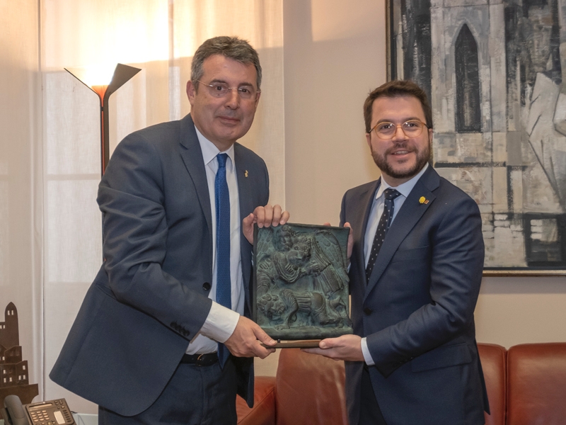 Foto 3: El vicepresident del govern de la Generalitat fa una visita institucional a la Diputació de Girona