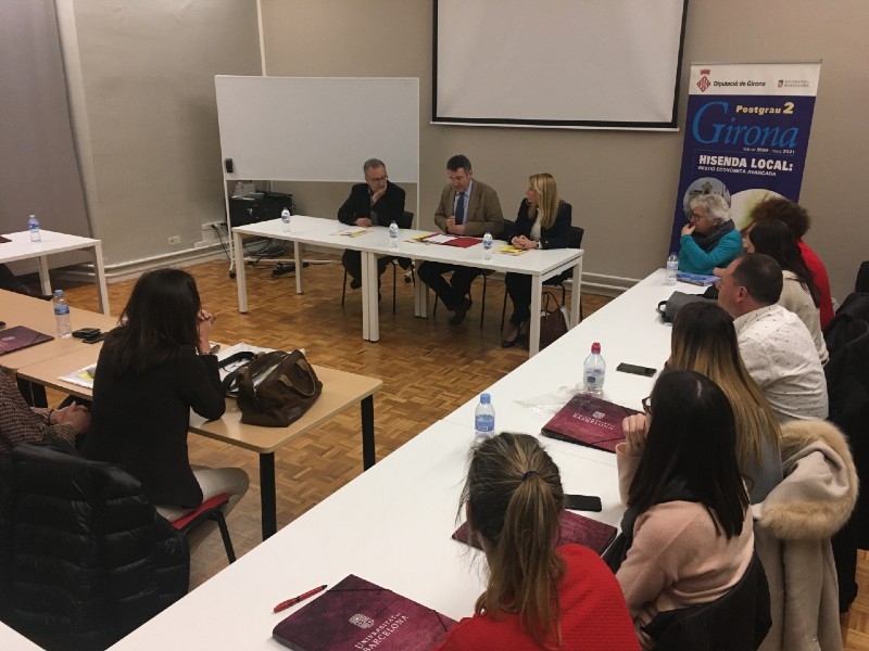 Foto : Inauguració de la primera edició del Postgrau 2 en hisenda autonòmica i local a Girona