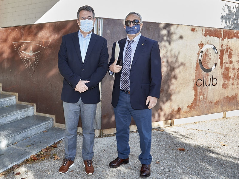 Foto : Miquel Noguer coincideix amb el president del COE en el III Seminari d'Educació i Olimpisme
