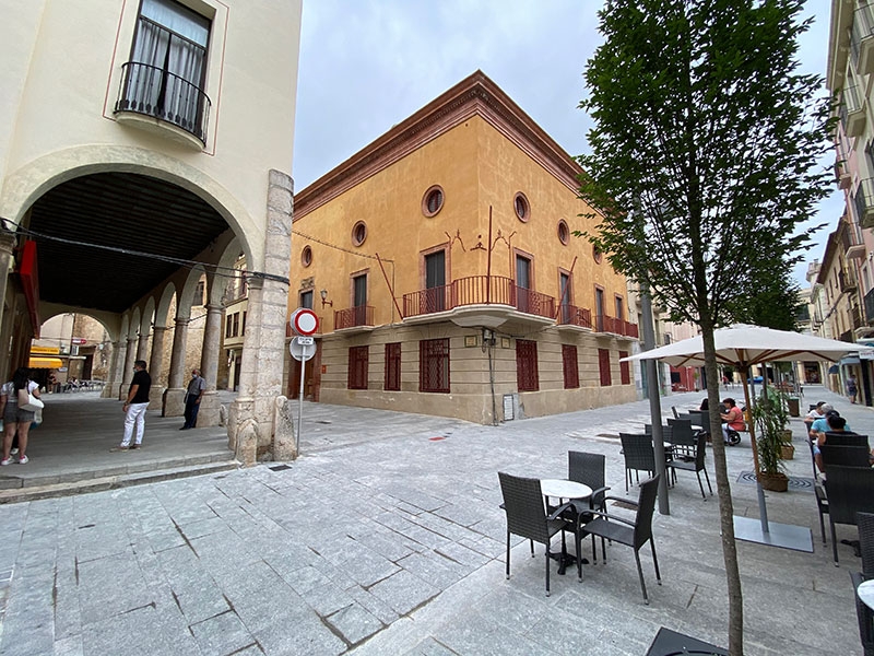 Foto 2: La Diputació de Girona obre un nou punt del servei d'intermediació en l'àmbit de l'habitatge a la Bisbal
