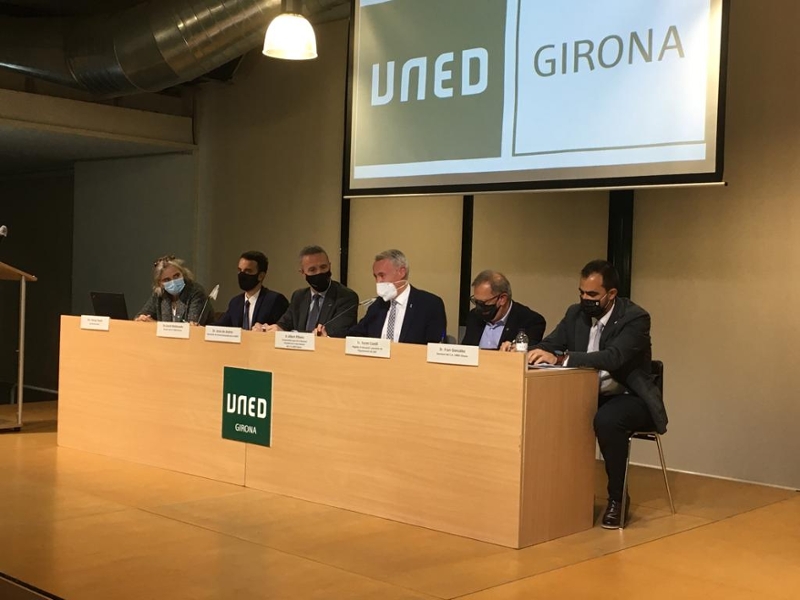 Foto 2: S'inaugura el curs acadèmic 2021-2022 de la UNED Girona
