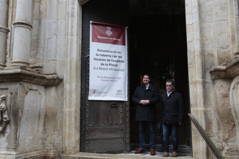 Foto 6: El vicepresident Pau Presas visita l'Ajuntament de la Bisbal d'Empordà seguint amb les visites institucional
