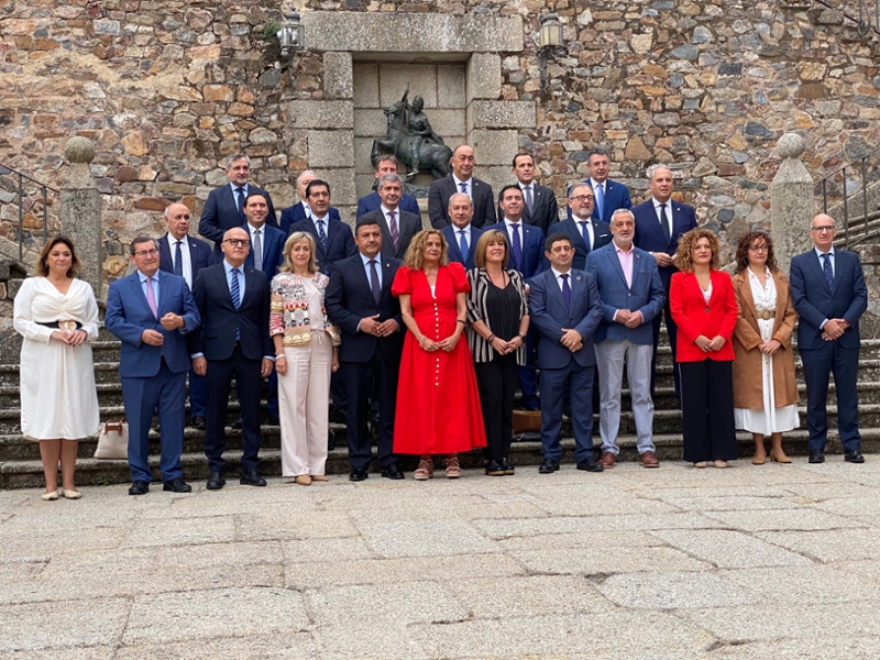 Foto 1: El president, Miquel Noguer, participa en la Comissió de Diputacions, Cabildos i Consells Insulars de la FEMP a Càcer