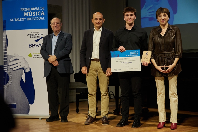 Foto 4: El Premi BBVA de música al talent individual 2023 guardona un alumne del Conservatori de Girona
