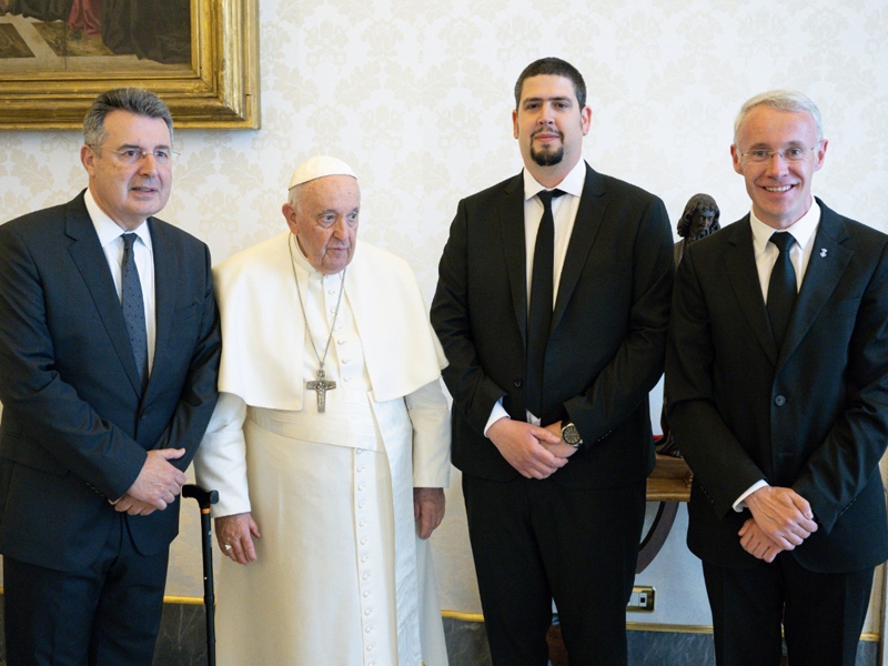 Foto 1: Fotos: Vatican Media