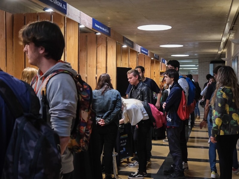 Foto 2: El Fòrum Industrial de l'Escola Politècnica Superior de la UdG arriba a la 24a edició amb rècord d'estands
