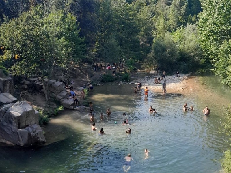 Foto 2: Els informadors ambientals atenen gairebé 90.000 visitants als gorgs i espais fluvials gironins entre juliol i setemb