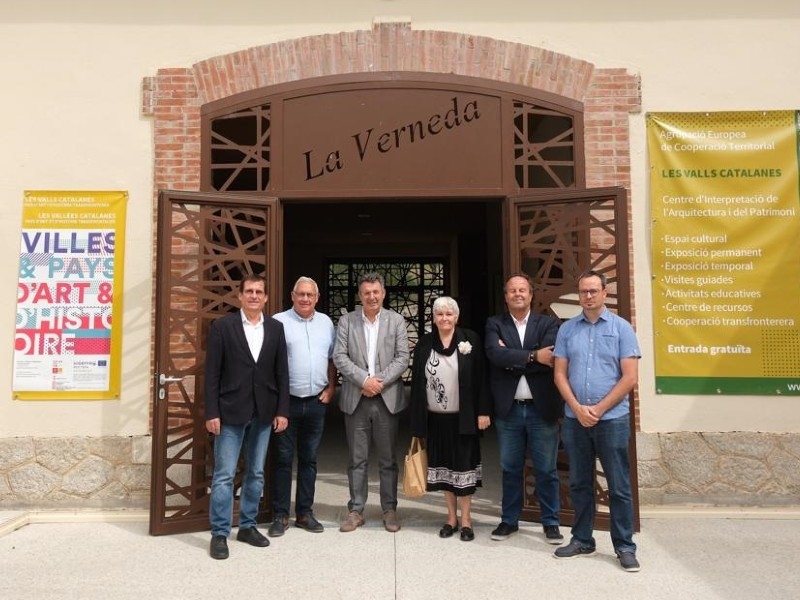 Foto 4: Visita del president de la Diputació a la Casa Macià i el Centre d'Interpretació de la Verneda, a Prats de Molló