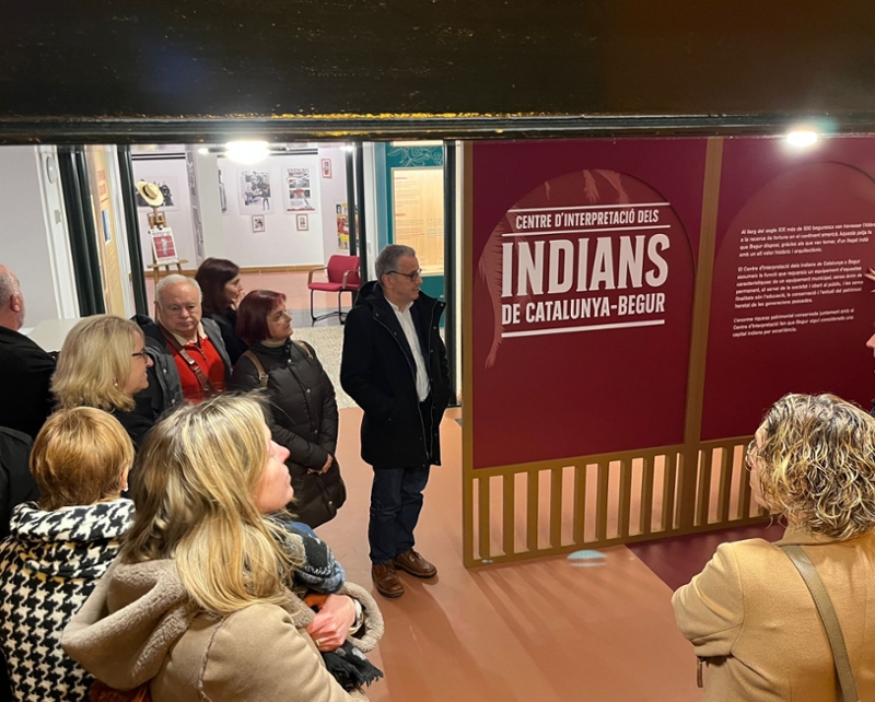 Foto 2: Inaugurat el nou Centre d'Interpretació dels Indians de Catalunya a Begur
