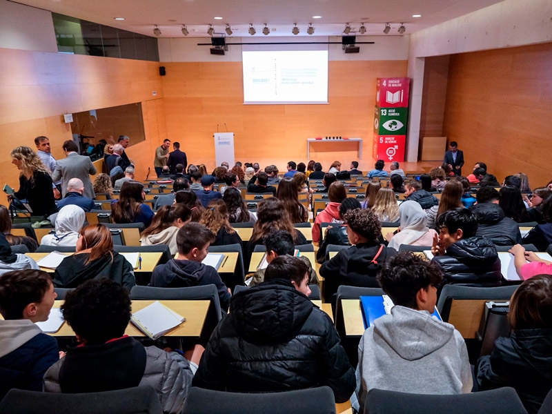 Foto 3: Cinc ambaixadors donaran impuls a la Xarxa per al Desenvolupament Sostenible, que ha creat la Diputació de Girona