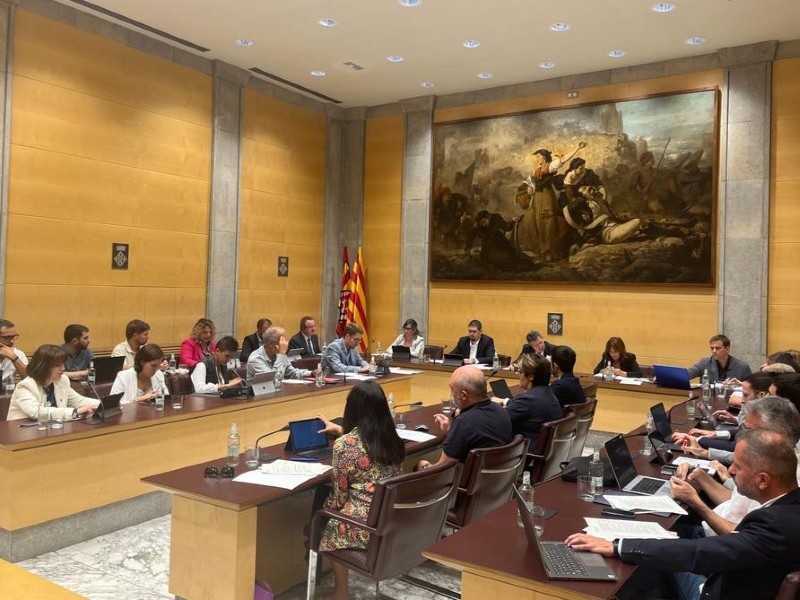 Foto : La Diputació de Girona aprova la integració de les Bernardes de Salt a la Diputació de Girona
