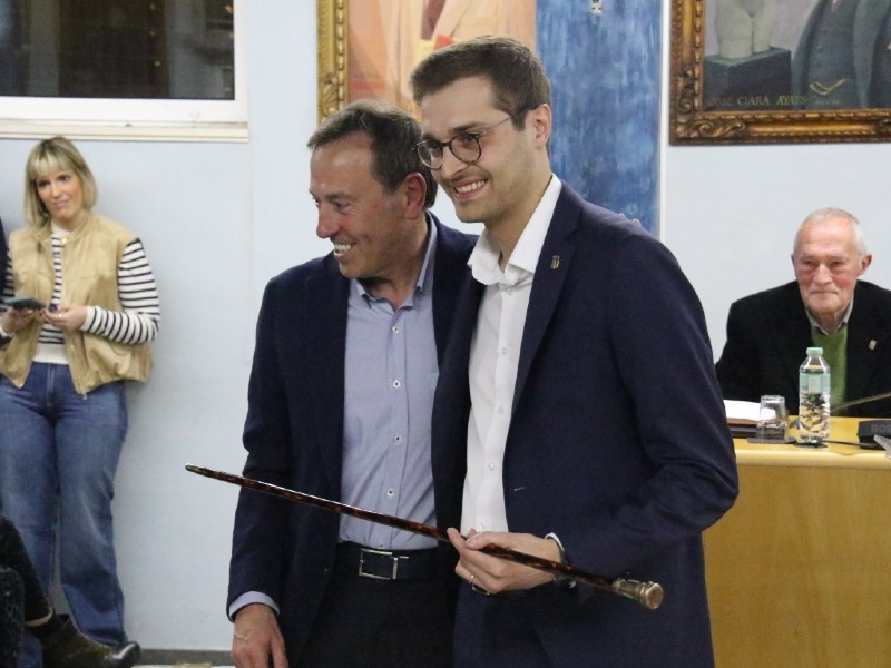 Foto 2: La Diputació de Girona, present en el ple extraordinari d'elecció d'Agustí Arbós com a nou alcalde d'Olot
